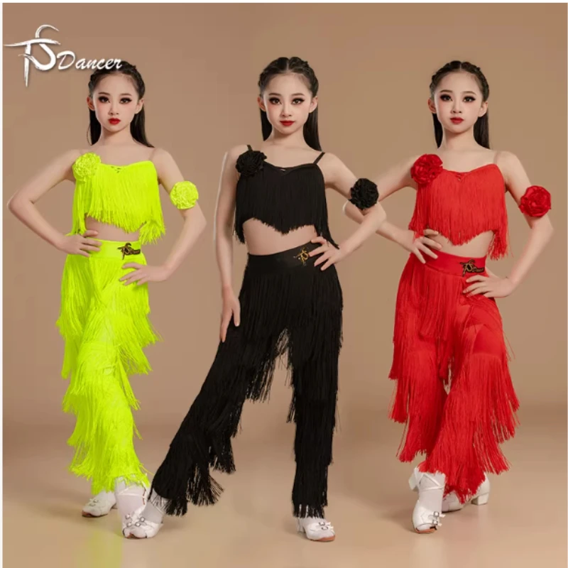 yesNew LatinDance Performance  - đánh giá và giá Outdoor Sports Hall